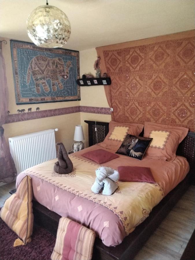 Bed and Breakfast O tour du monde à Cellettes  Extérieur photo